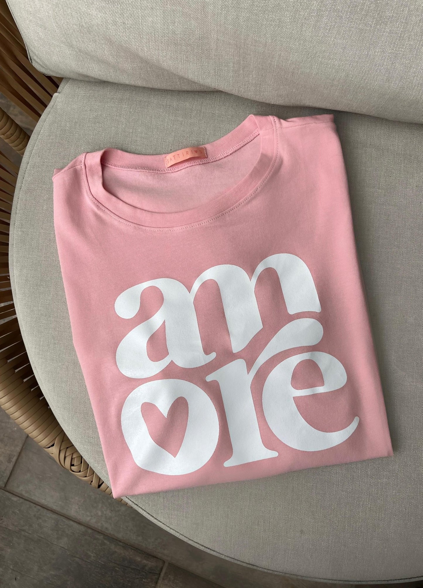 CAMISETA AMORE