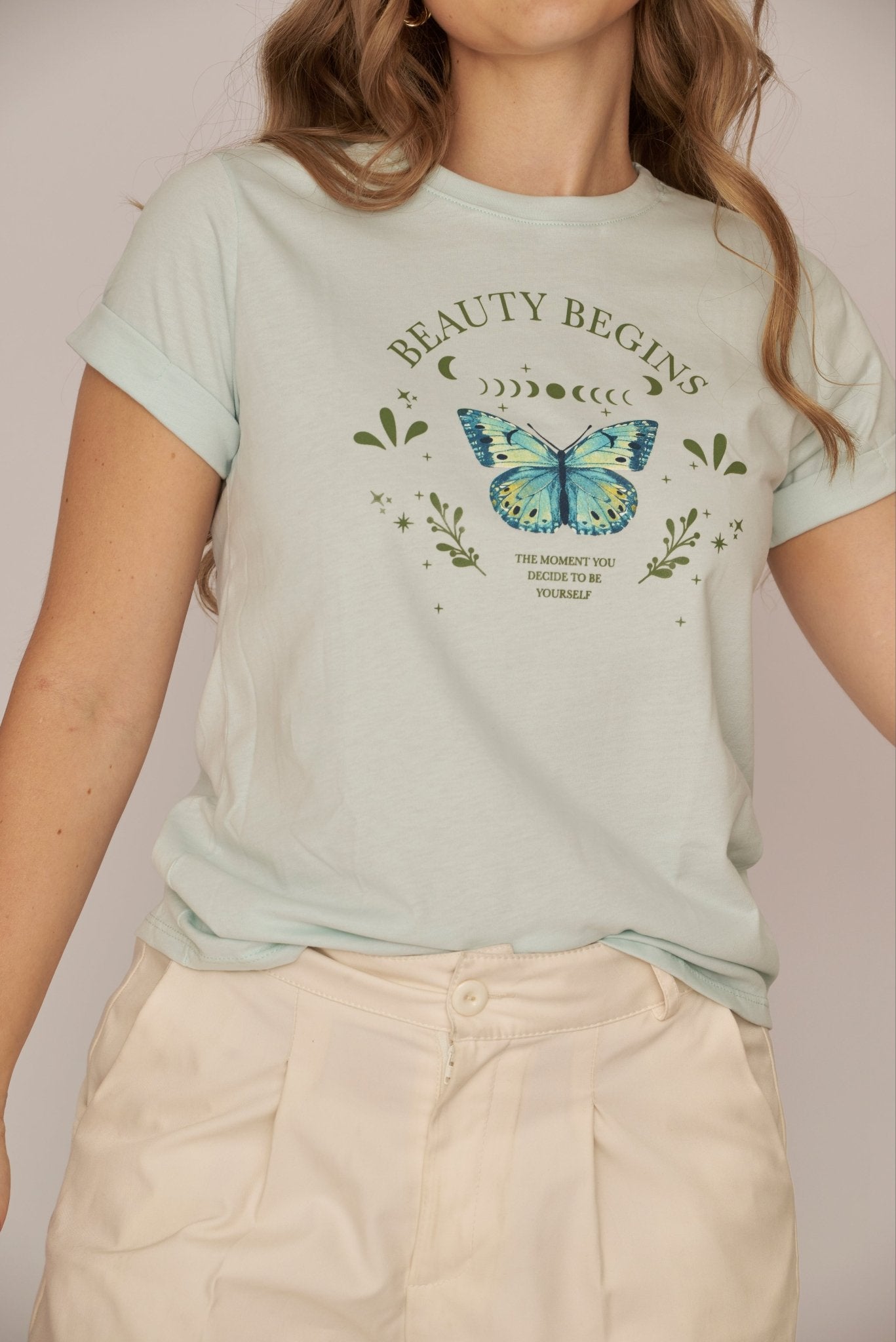 CAMISETA BEAUTY BEGINS