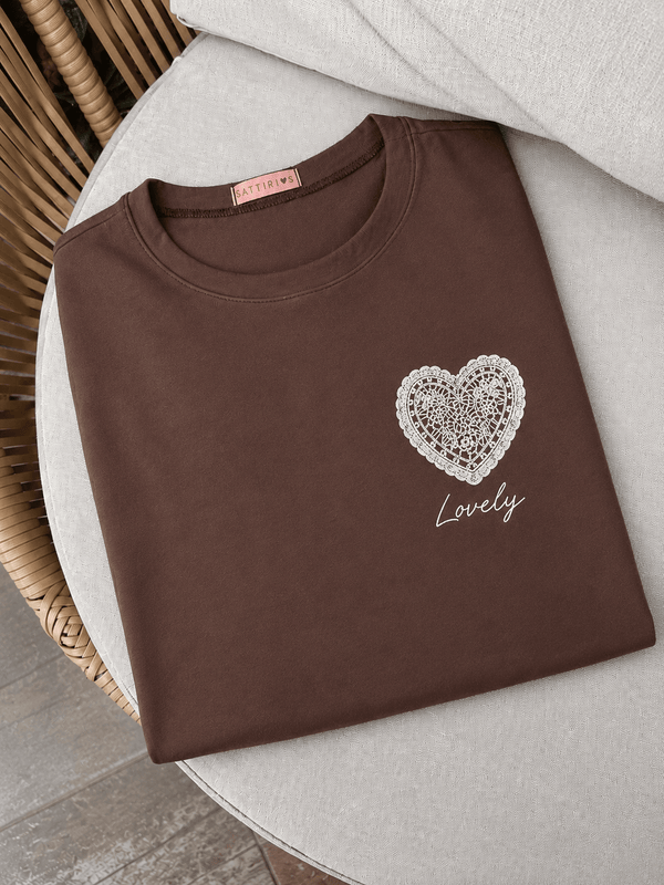 CAMISETA LOVELY