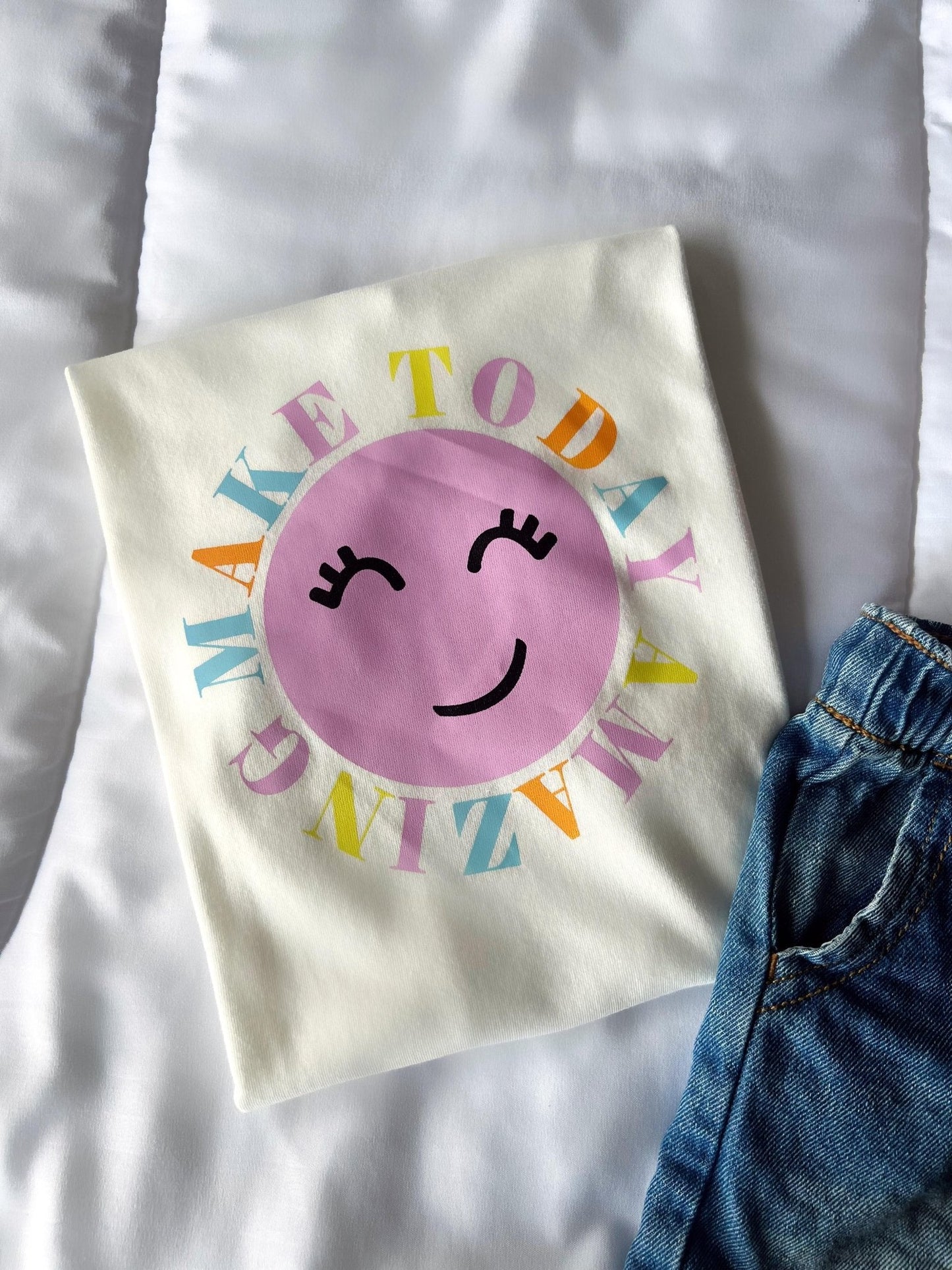 CAMISETA DE NIÑA MAKE TODAY