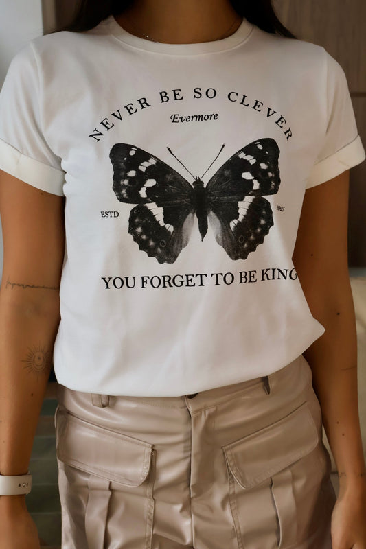 CAMISETA NEVER BE