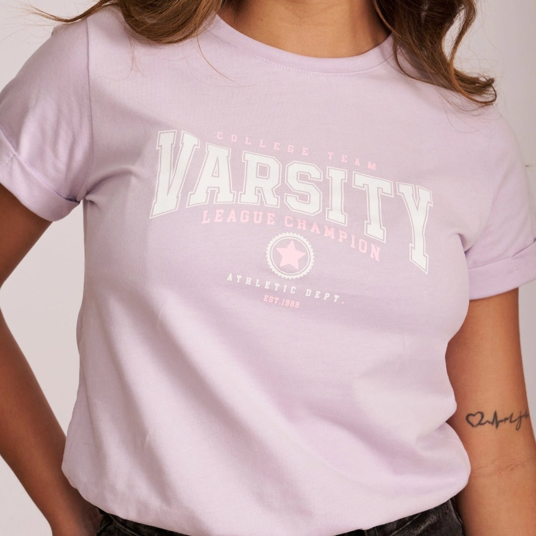 CAMISETA VARSITY