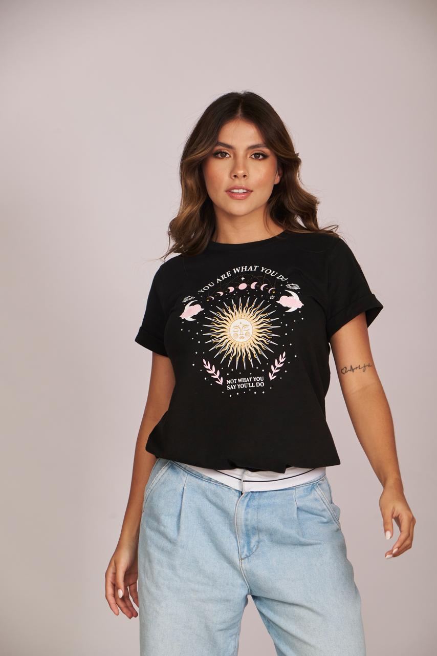 CAMISETA YOU ARE ASTRAL